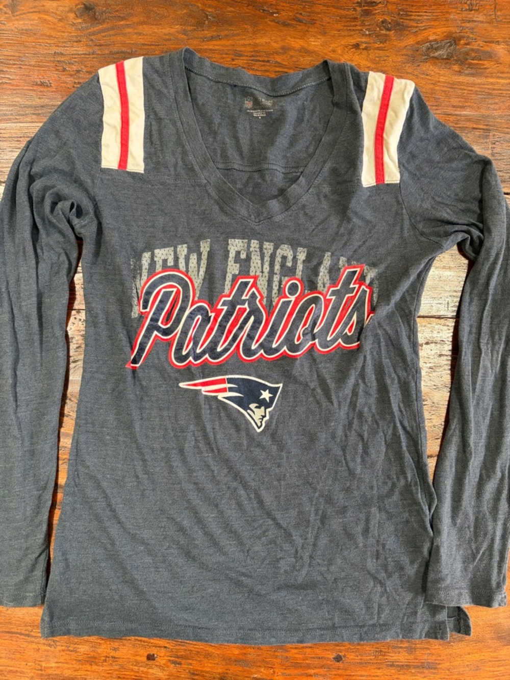 Women’s long sleeve Patriots’ t shirt, M